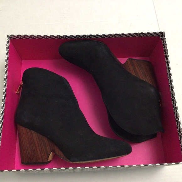 🔥🔥HP🔥🔥 Diane von Furstenberg Suede Ankle Boots Size 7.5 Black with box - Picture 3 of 5